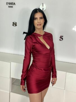 ΦΟΡΕΜΑ ΚΟΛΛΗΤΟ ΜΕ ΚΟΨΙΜΑΤΑ ΜΠΟΡΝΤΩ