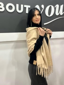 ΚΑΣΚΟΛ ΜΟΝΟΧΡΩΜΟ ΜΕ ΚΡΟΣΙΑ ΜΠΕΖ