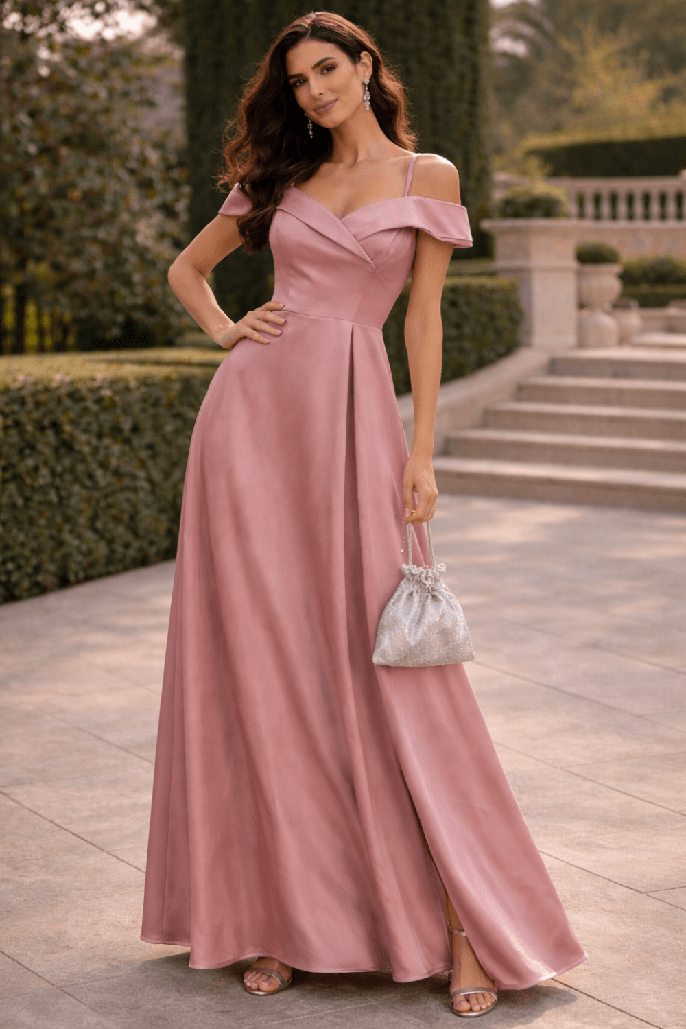 ΦΟΡΕΜΑ ΜΑΞΙ ΣΑΤΕΝ ΜΕ OFF SHOULDER ΛΑΙΜΟΚΟΨΗ ΣΟΜΟΝ